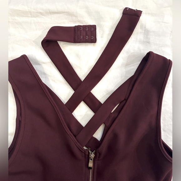 Maroon Midi Dress Cross Neck Design Slim Fit Zip Back Size Small - Picture 3 of 8